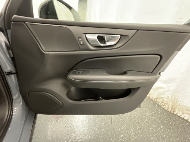 Used 2024 Gray Volvo B5 Core Dark Theme image 22