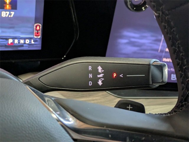 2025 Chevrolet Suburban Premier photo 33