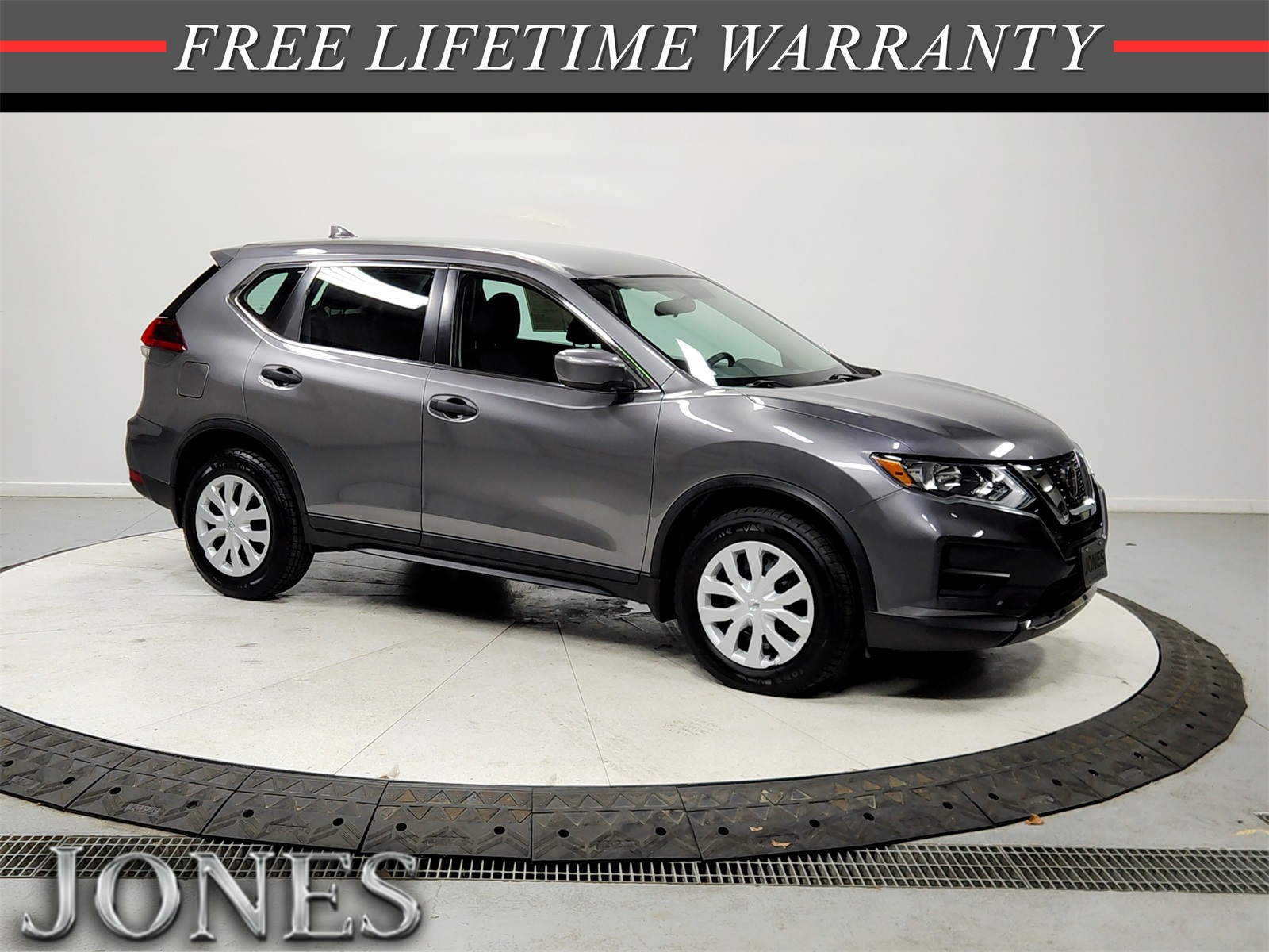 2018 Nissan Rogue S's photo