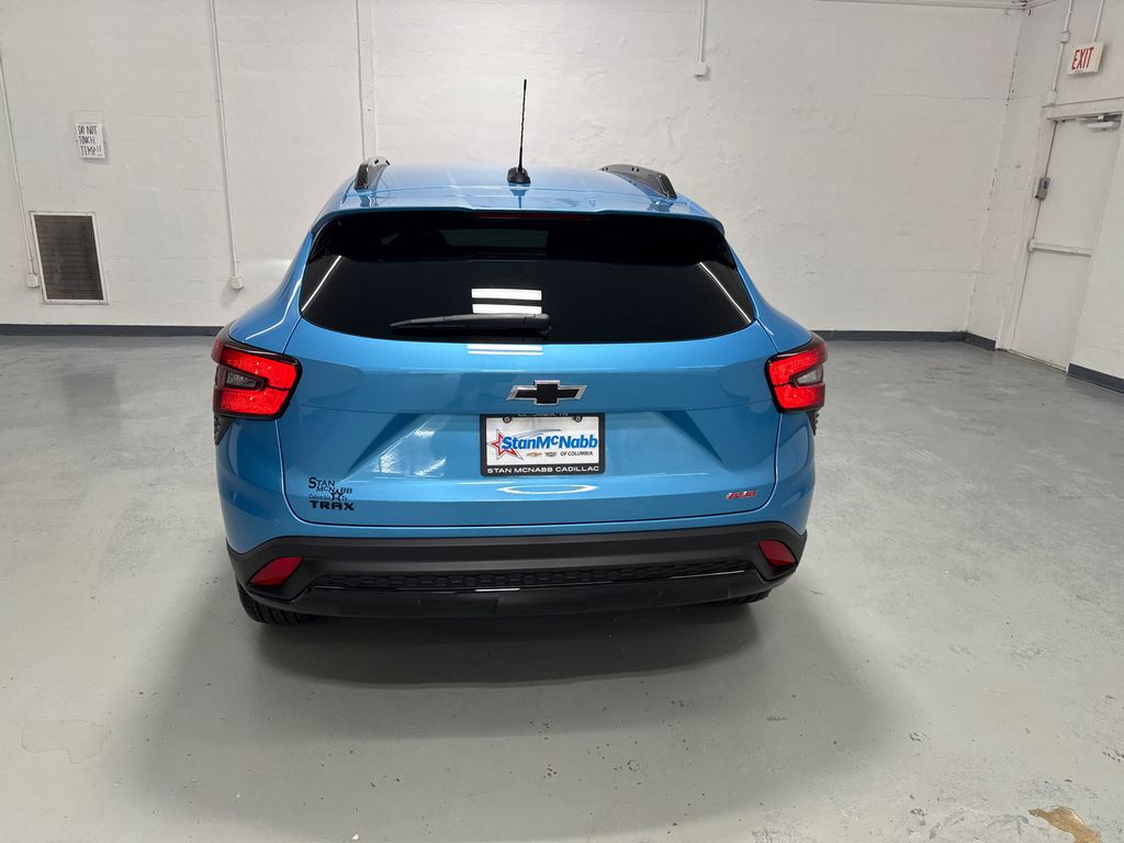 2025 Chevrolet Trax photo 7