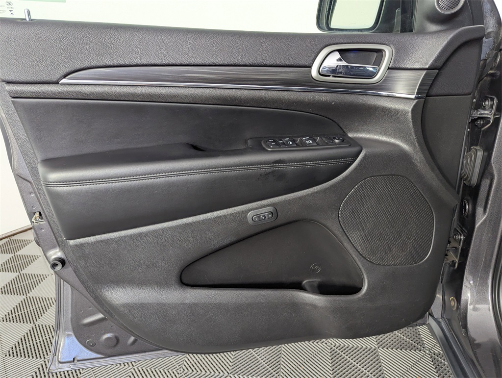 2019 Jeep Grand Cherokee Limited photo 14