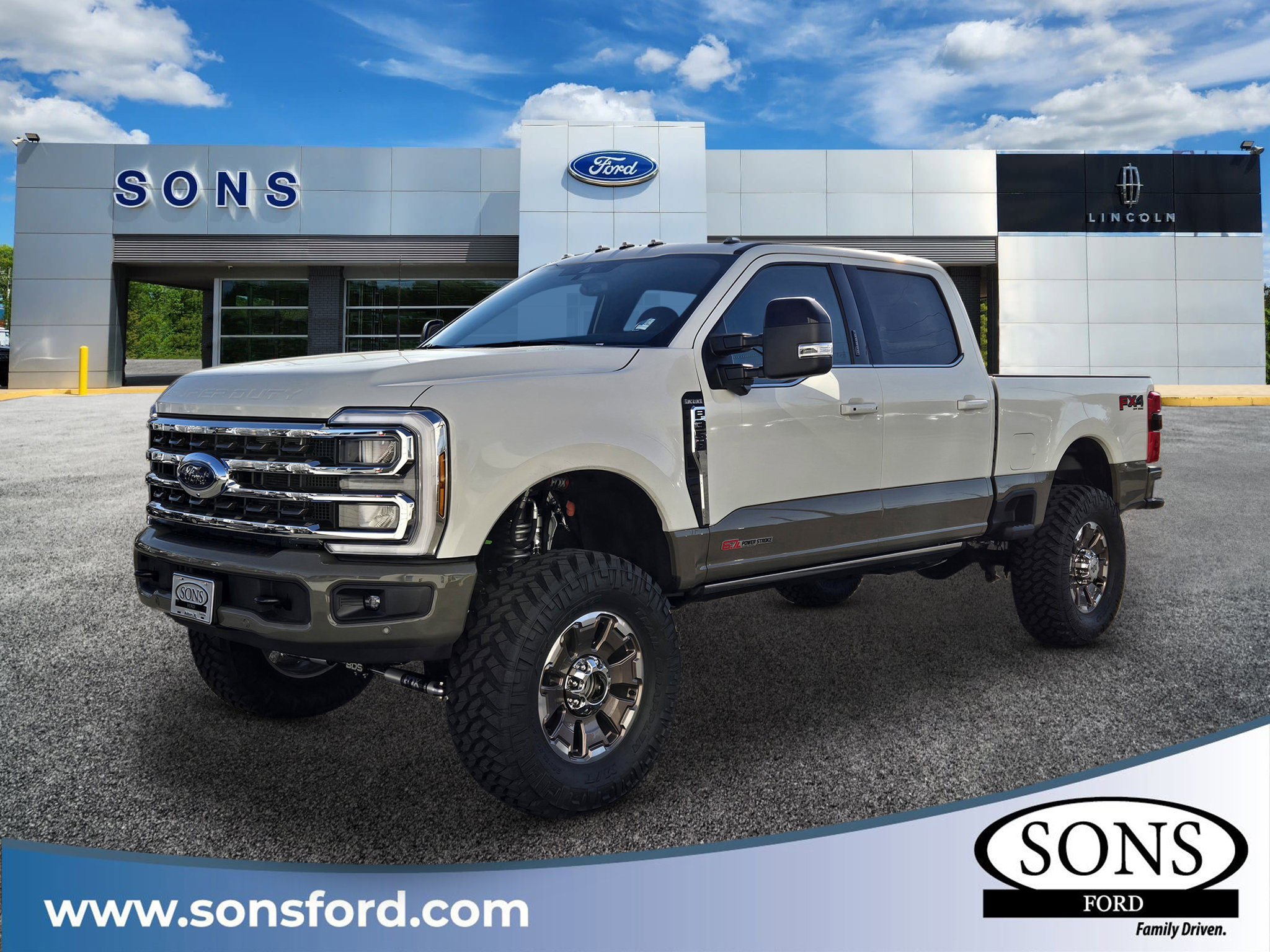 2026 Ford F-350 Super Duty King Ranch's photo