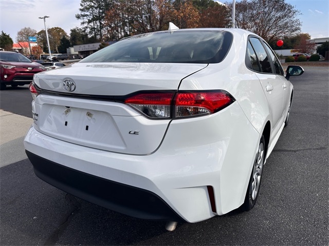 2023 Toyota Corolla LE photo 3