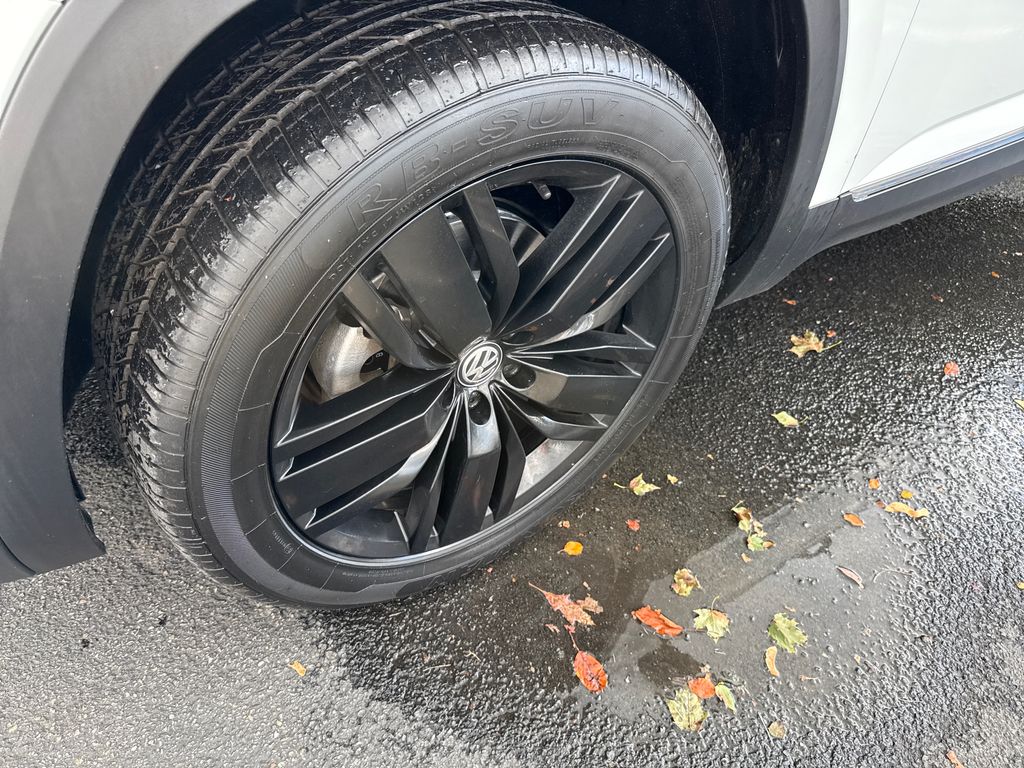 2019 Volkswagen Atlas V6 SEL photo 2