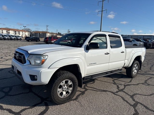 2015 Toyota Tacoma Base photo 2
