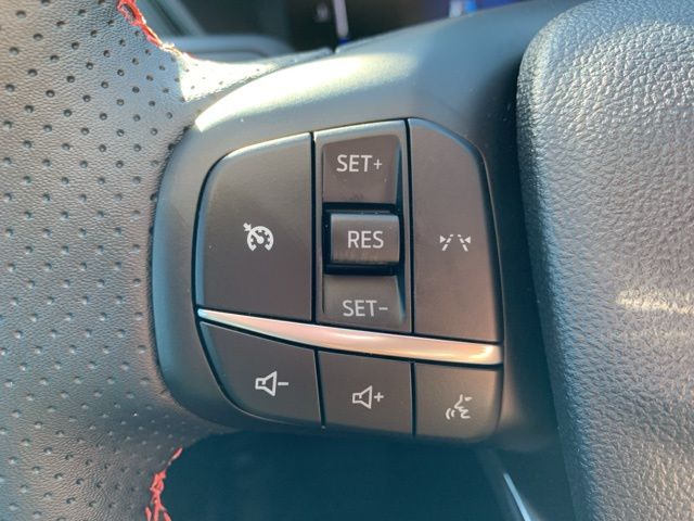 2025 Ford Escape ST-Line photo 14