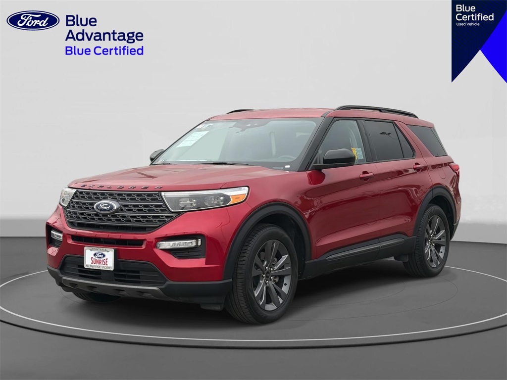 2023 Ford Explorer XLT's photo