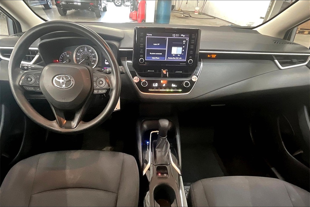 2022 Toyota Corolla LE photo 14