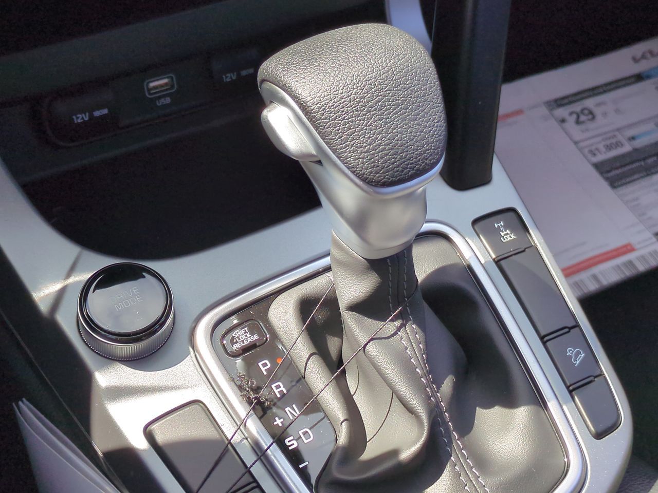 2025 Kia Seltos LX photo 14