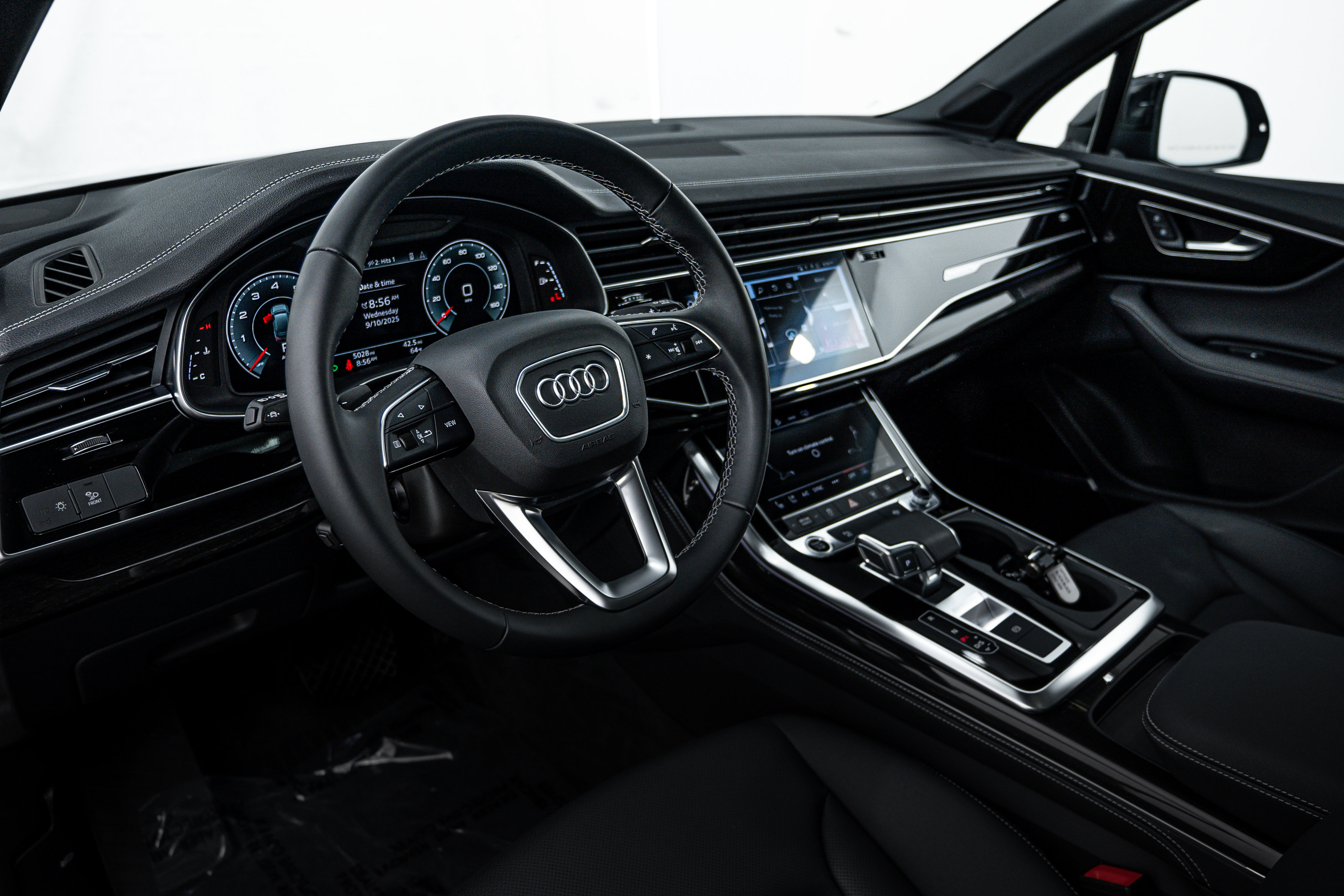 2025 Audi Q7 Premium Plus photo 8