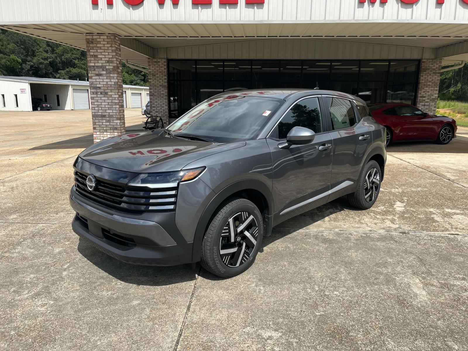 2025 Nissan Kicks SV's photo