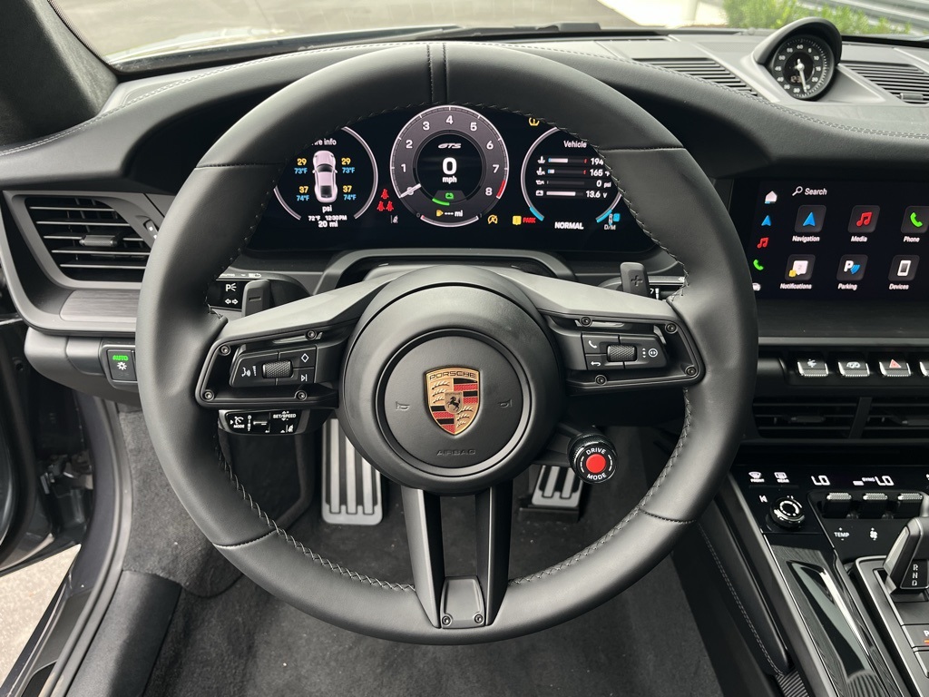 2025 Porsche 911 GTS photo 18