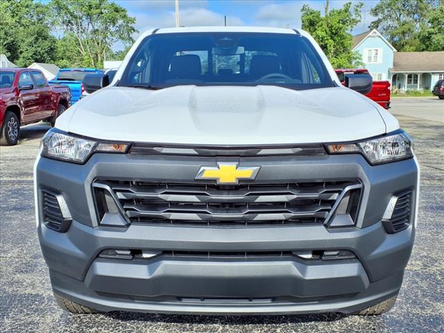 2025 Chevrolet Colorado LT photo 2