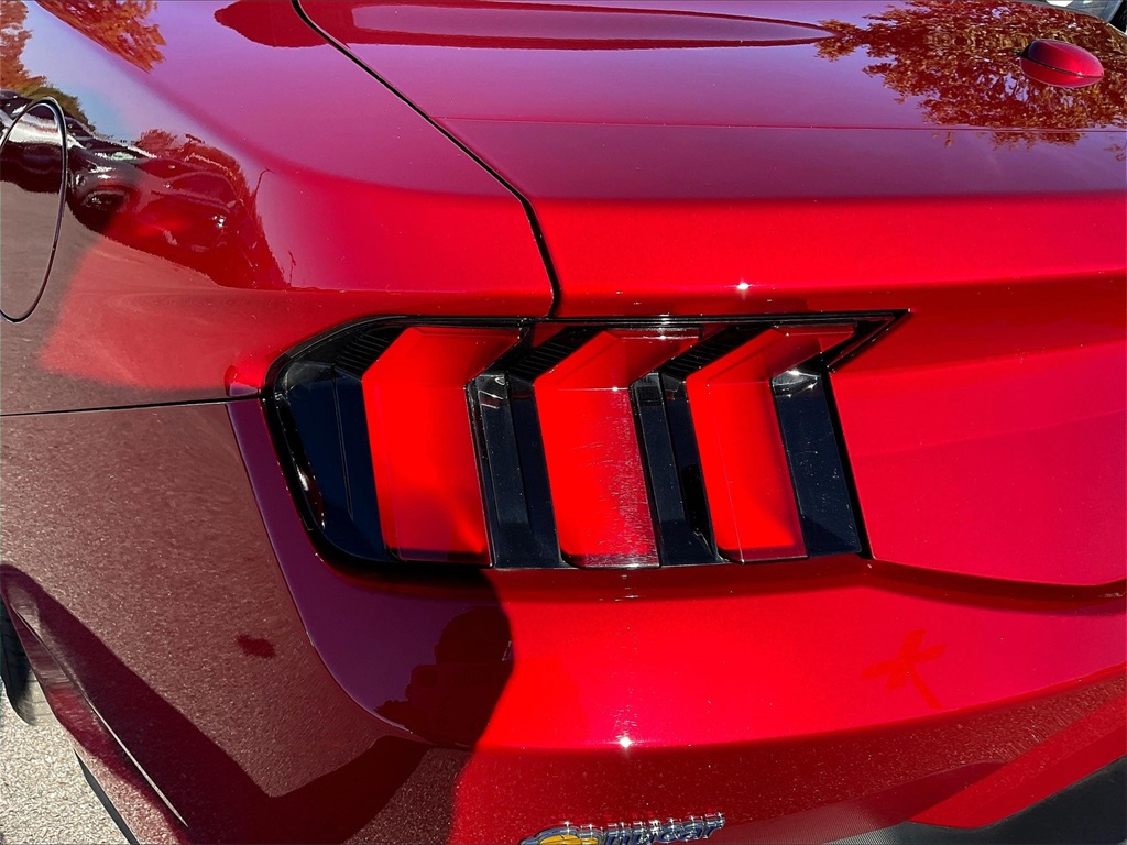 2024 Ford Mustang EcoBoost photo 28