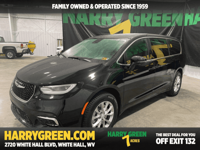 2026 Chrysler Pacifica Select's photo