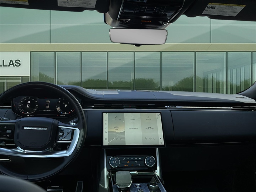 2023 Land Rover Range Rover SE photo 10