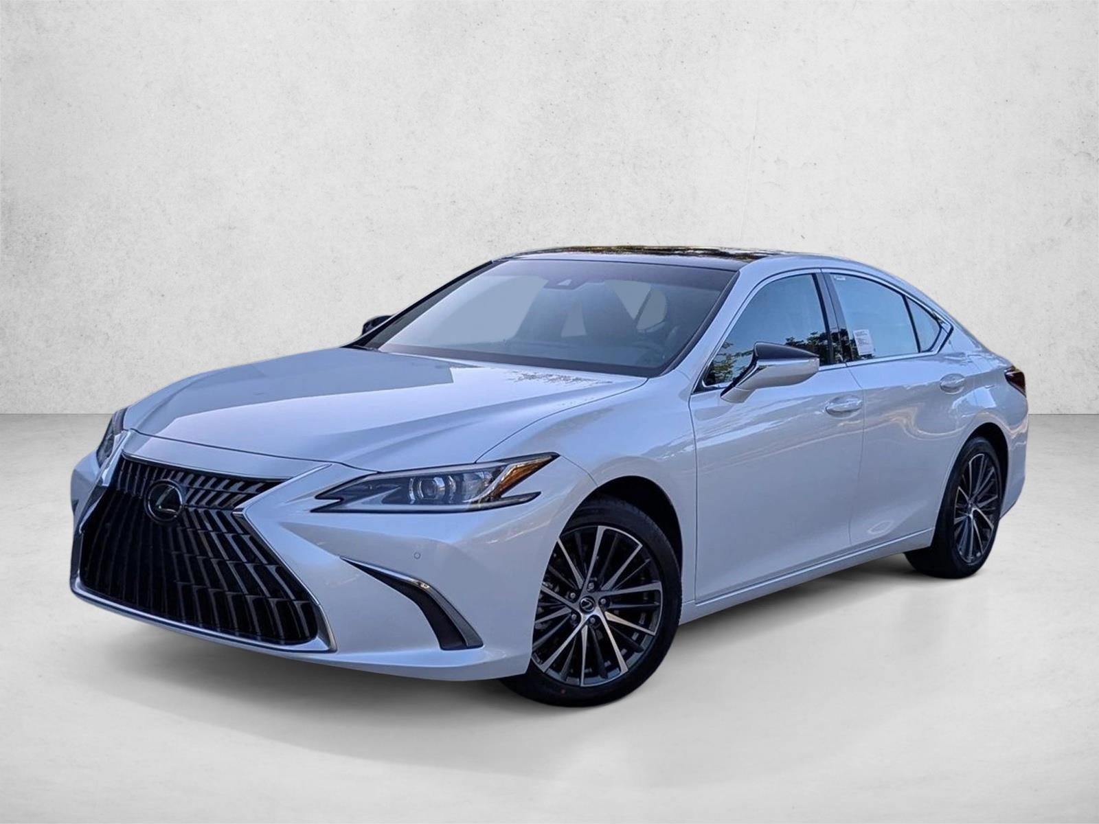 2025 Lexus ES 350's photo