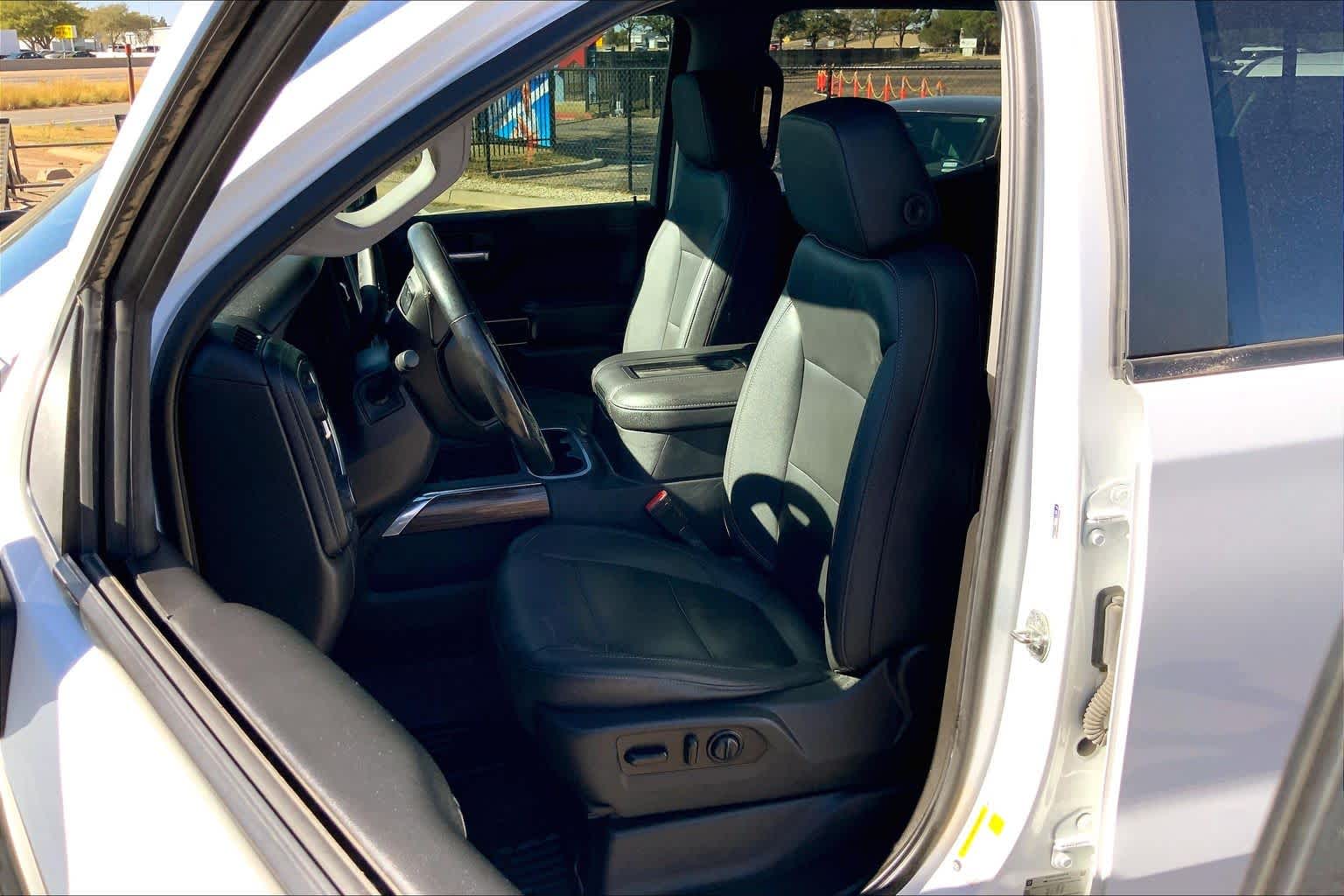 2021 Chevrolet Silverado 1500 LT Trail Boss photo 3