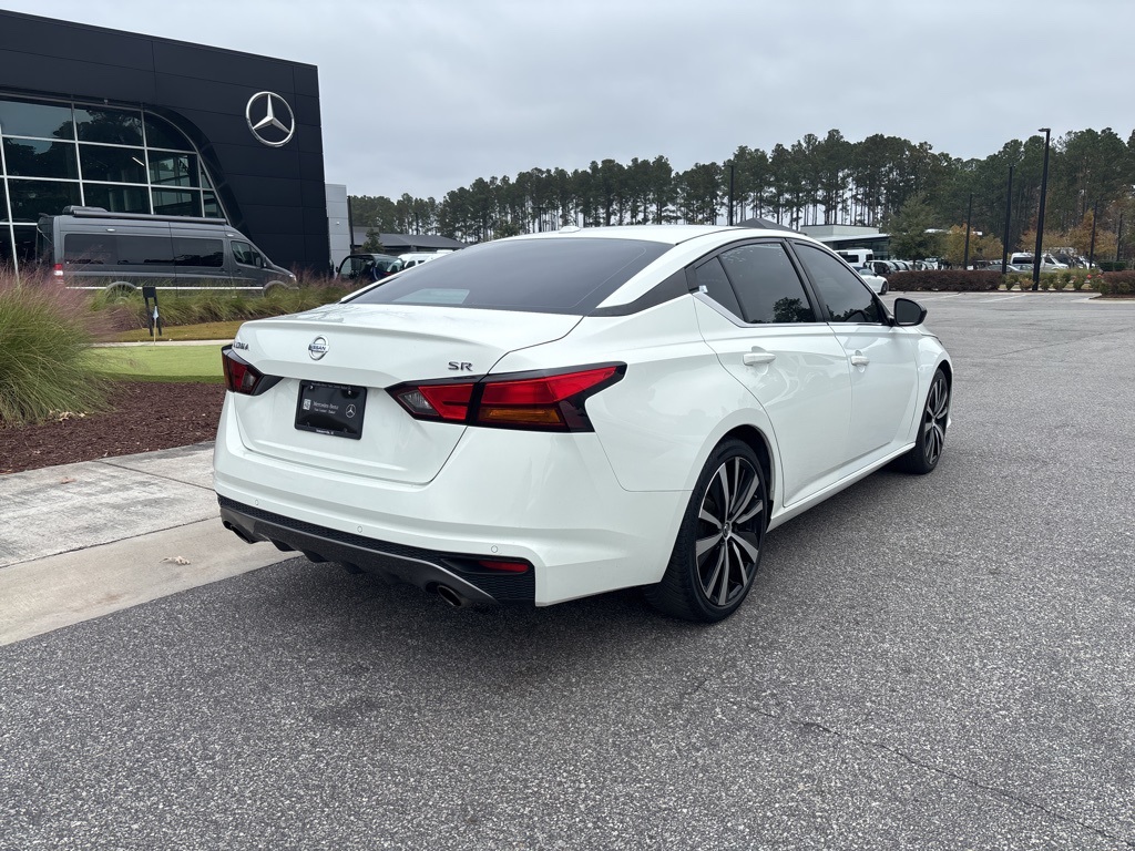 2020 Nissan Altima 2.5 SR photo 2