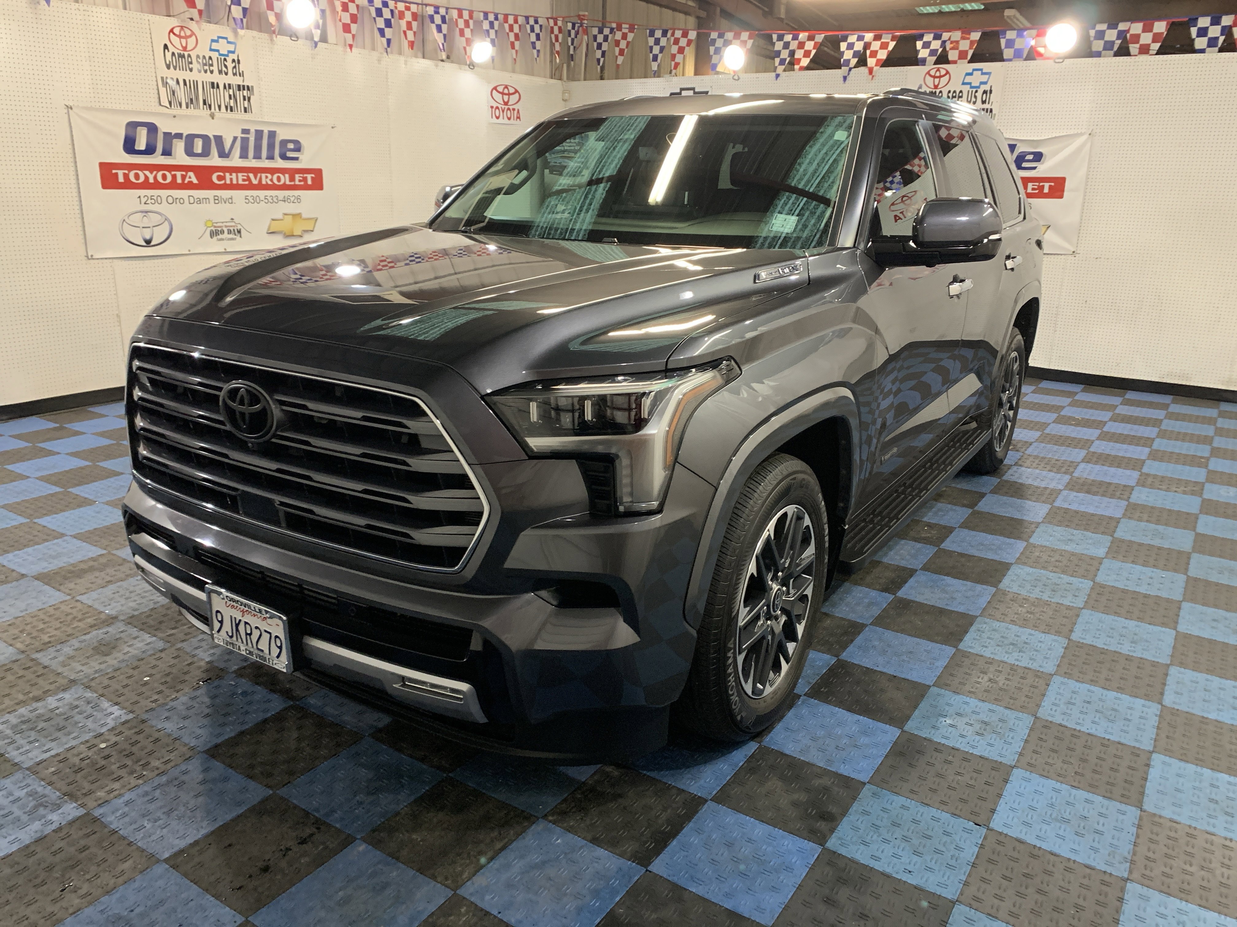 2024 Toyota Sequoia Limited's photo