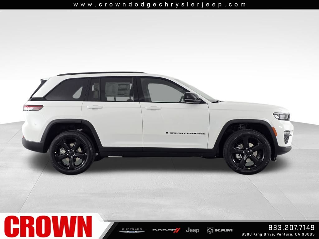 2025 Jeep Grand Cherokee Limited photo 4