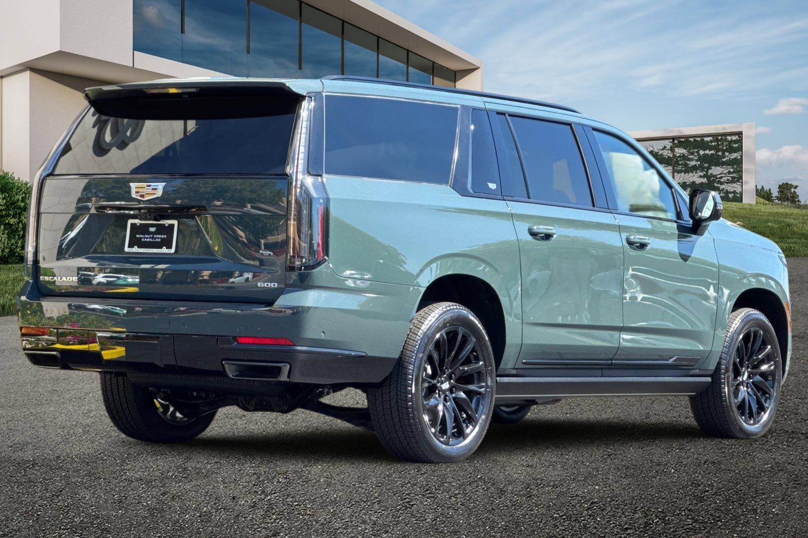 2025 Cadillac Escalade ESV Sport photo 3