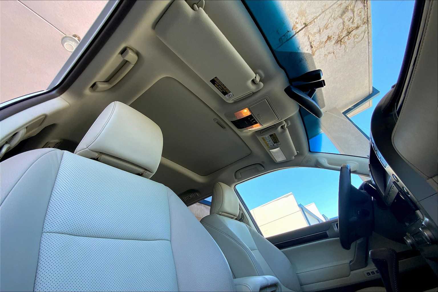 2019 Lexus GX 460 Premium photo 13