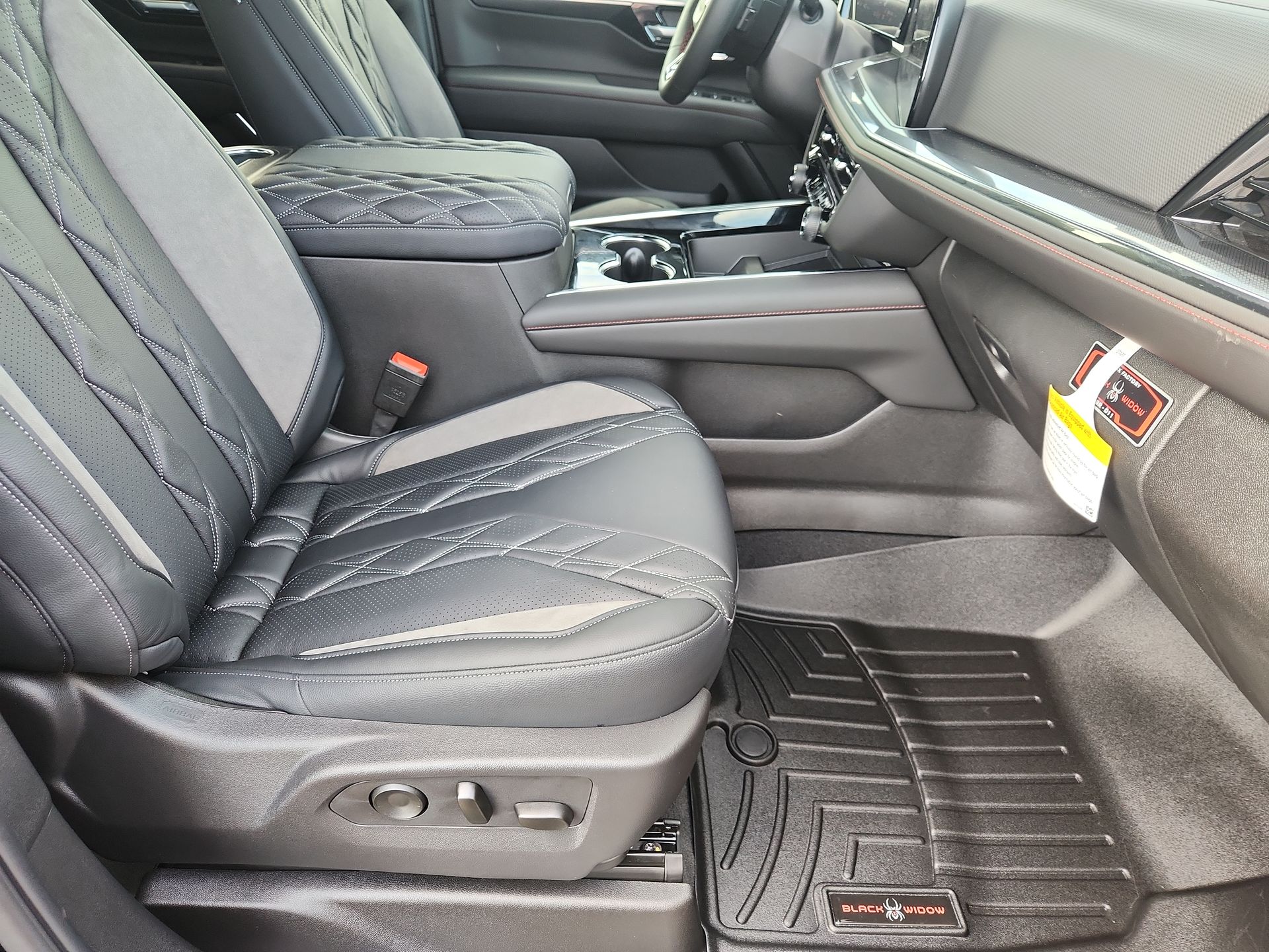 2025 Chevrolet Tahoe RST photo 28