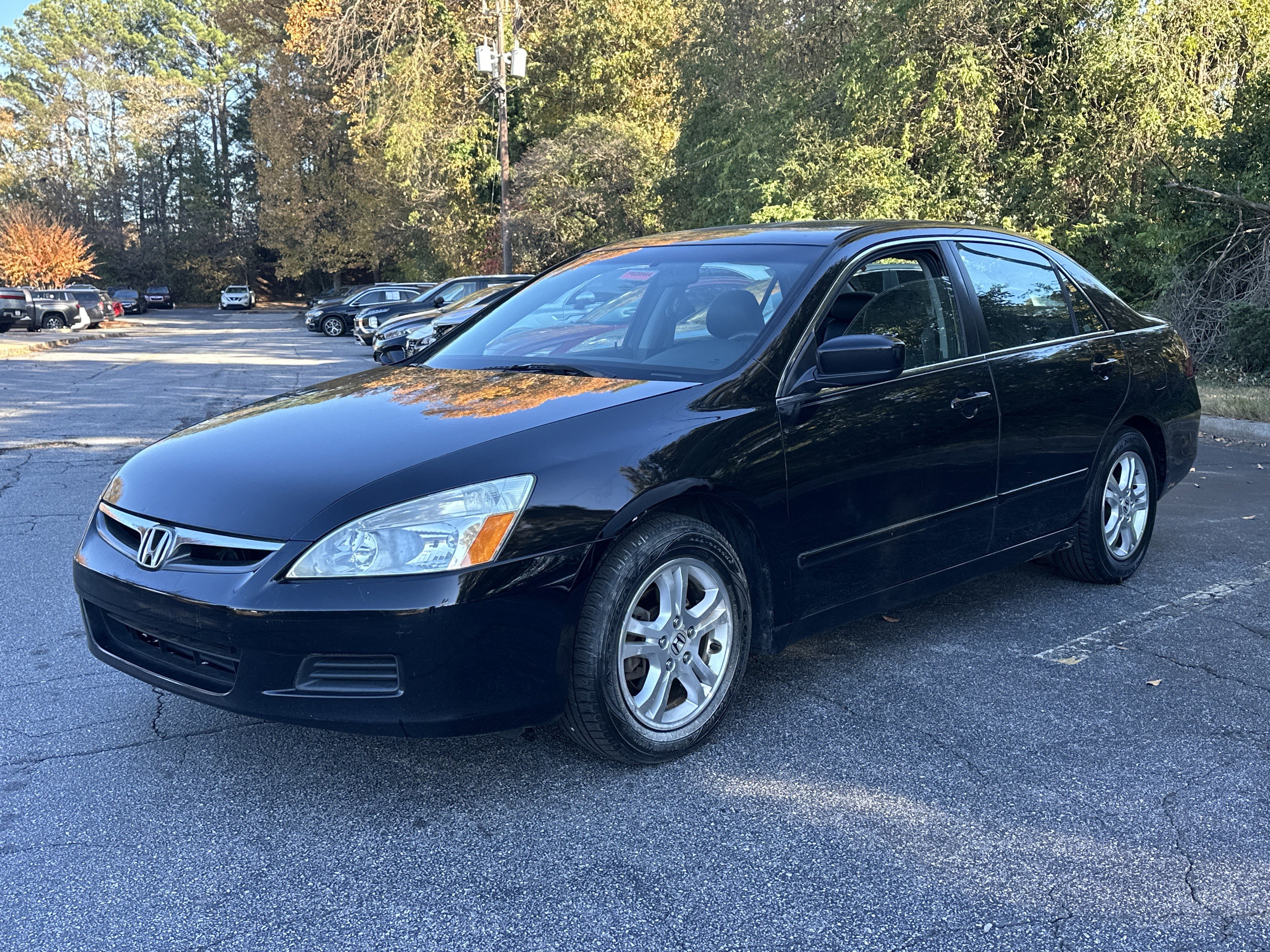 Used 2007 Honda Accord EX with VIN 1HGCM56867A005821 for sale in Chamblee, GA