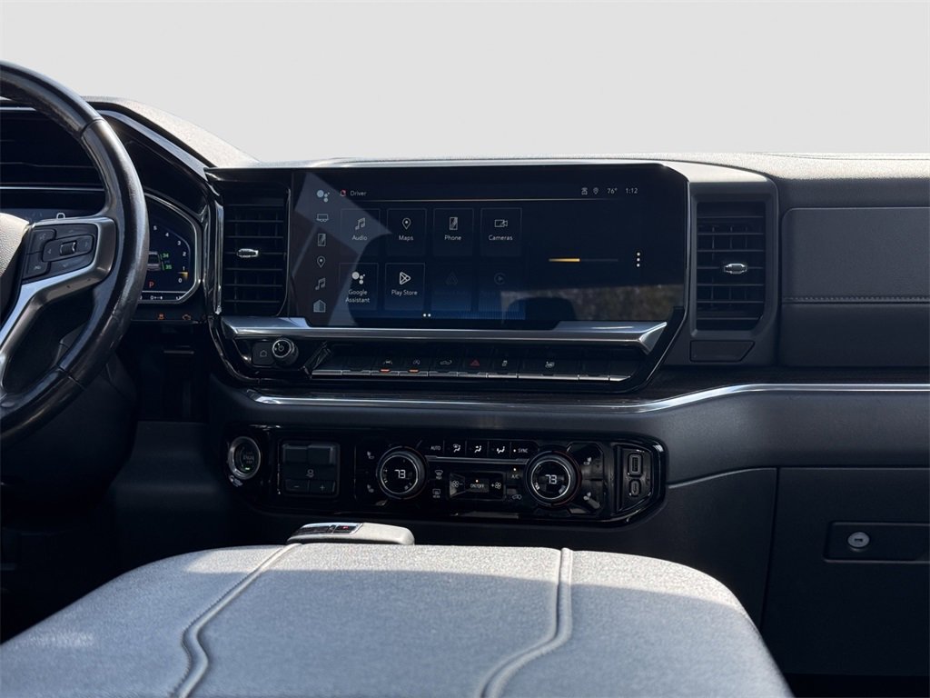 2023 Chevrolet Silverado RST photo 19