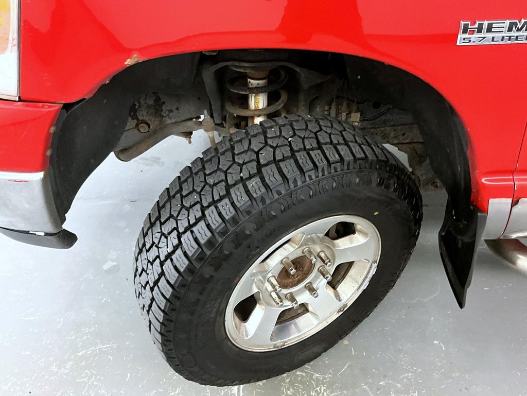 2008 Dodge Ram SLT photo 23