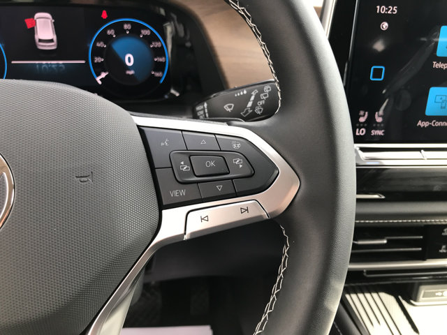 2026 Volkswagen Atlas SE Technology photo 14
