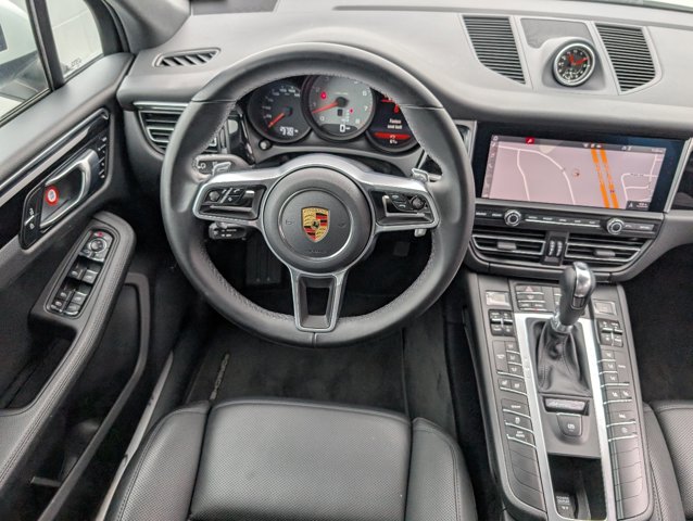 2021 Porsche Macan S photo 18