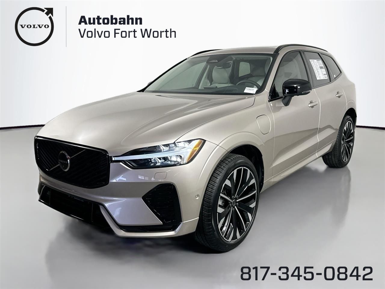 2026 Volvo XC60 Ultra's photo