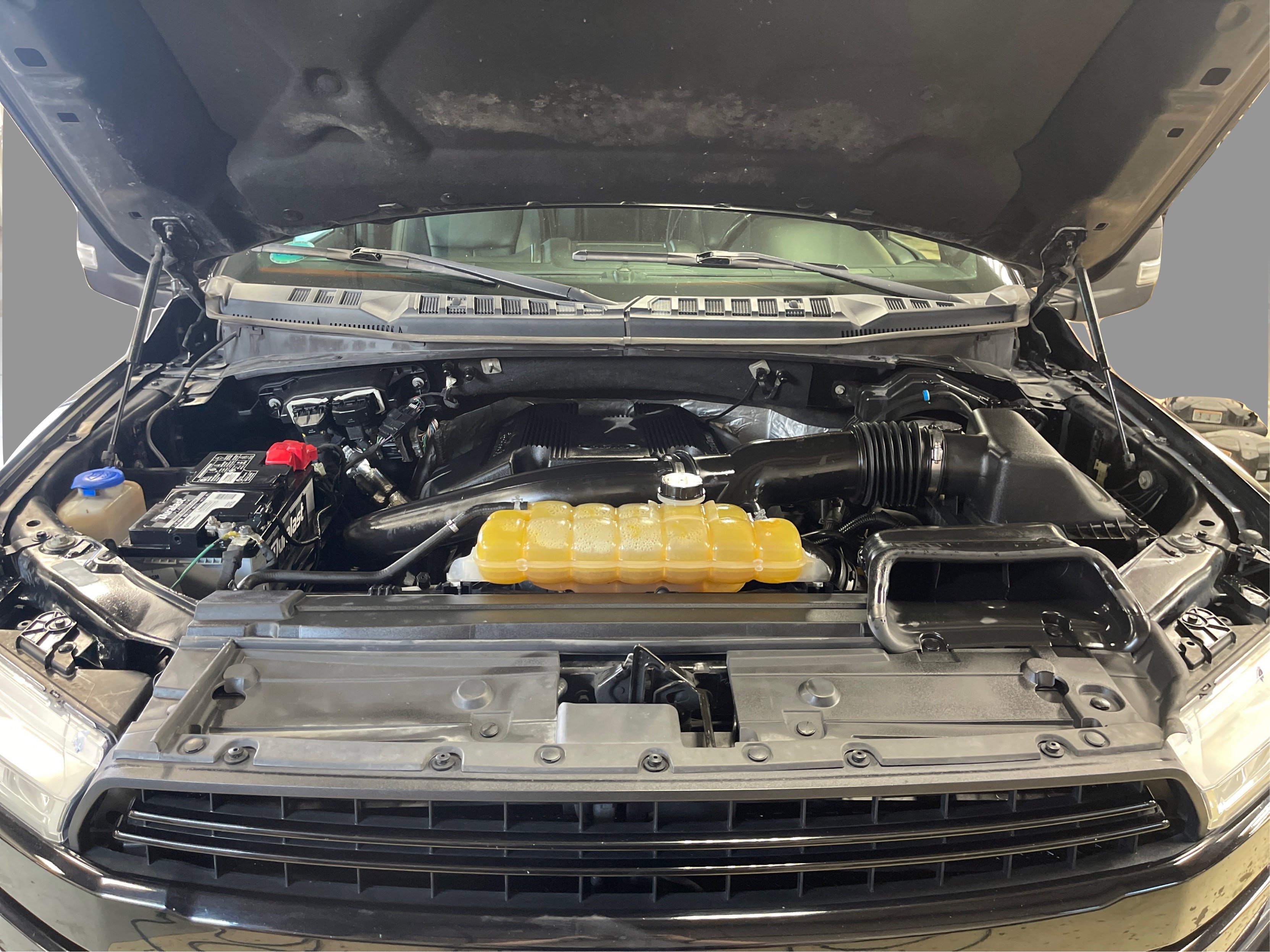 2018 Ford F-150 Lariat photo 13