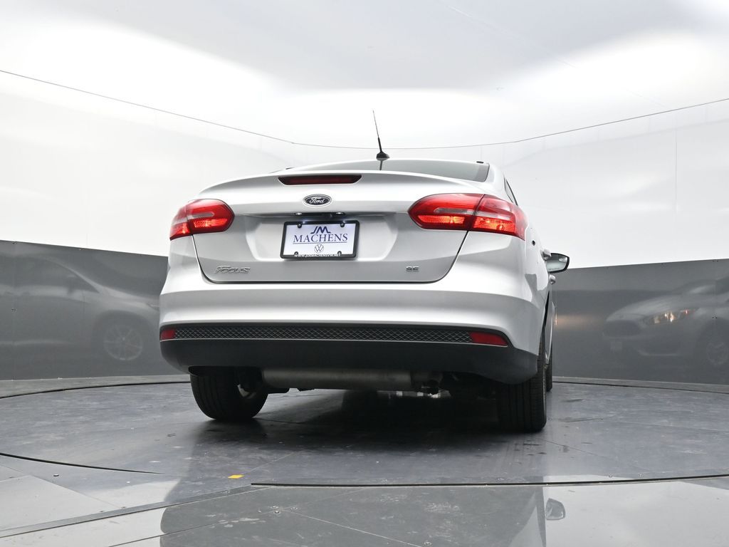 2018 Ford Focus SE photo 23