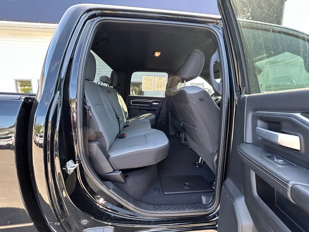 2024 Ram 2500 Big Horn photo 16