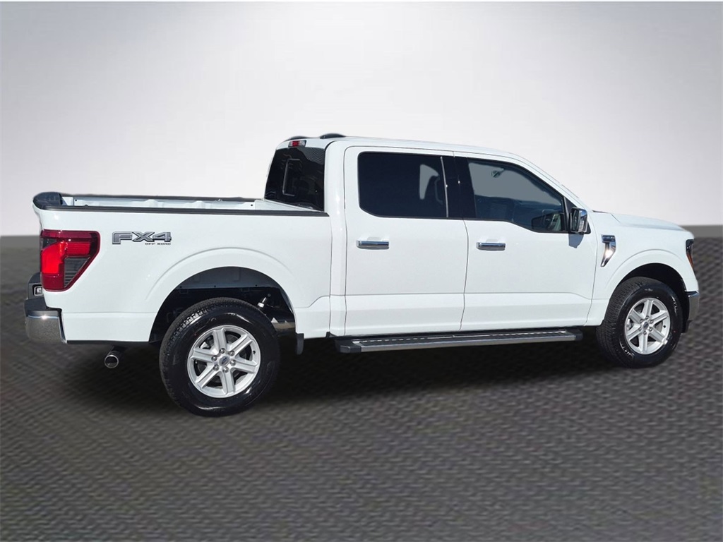 2025 Ford F-150 XLT photo 3