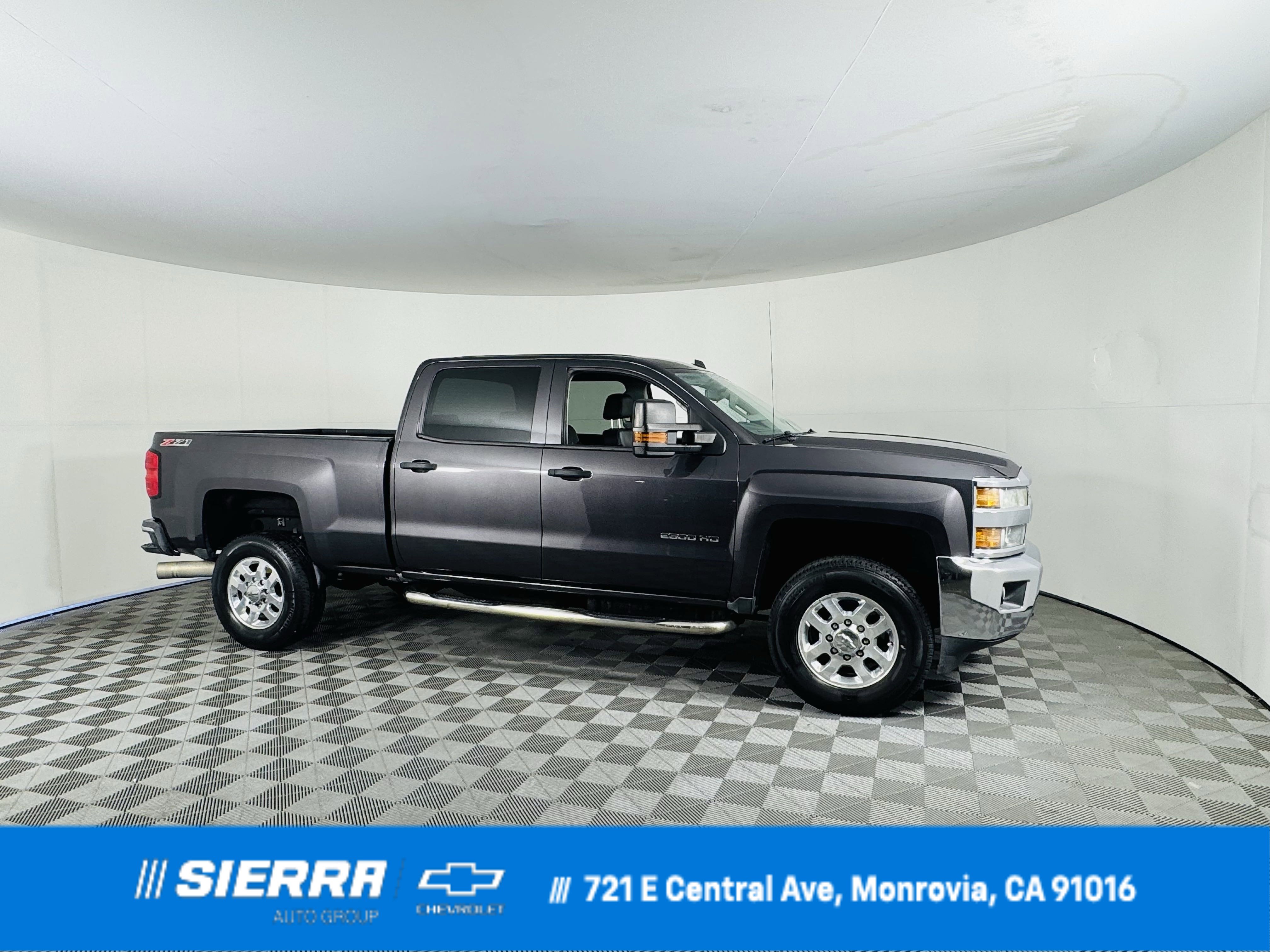 Used 2015 Tungsten Metallic Chevrolet LT image 1