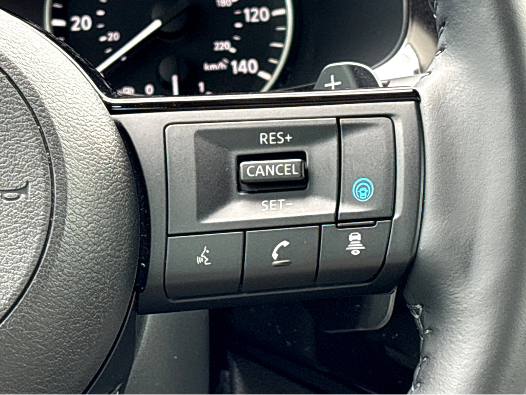 2023 Nissan Pathfinder SL photo 14