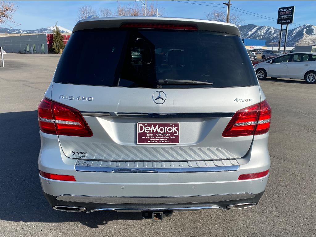 2017 Mercedes Benz GLS 450 4MATIC photo 4