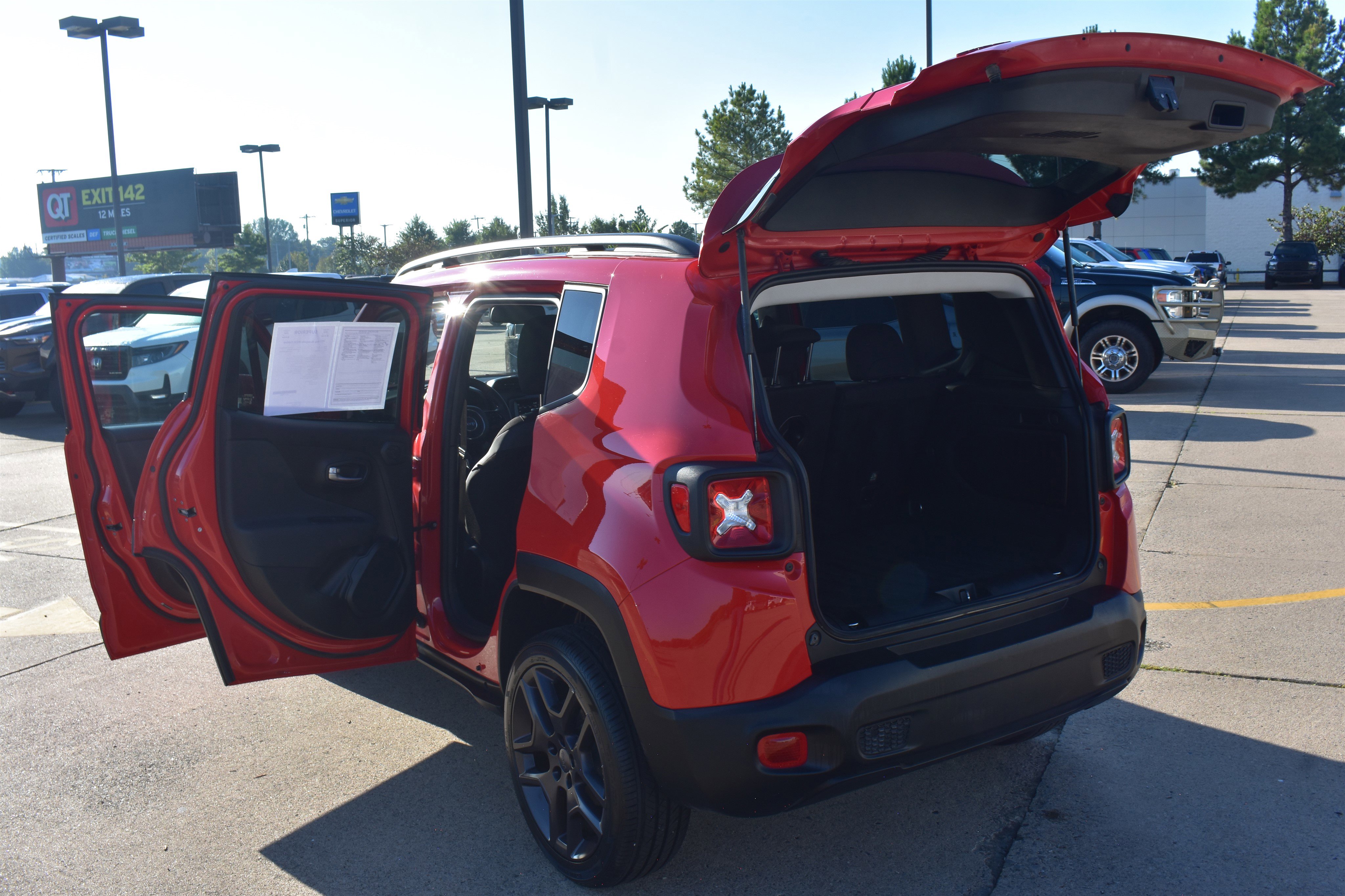 2022 Jeep Renegade Red Edition photo 8
