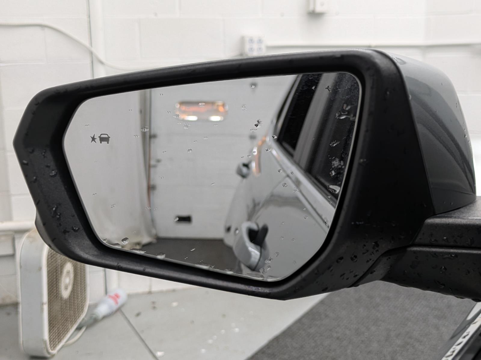 2024 Chevrolet Equinox LT photo 12