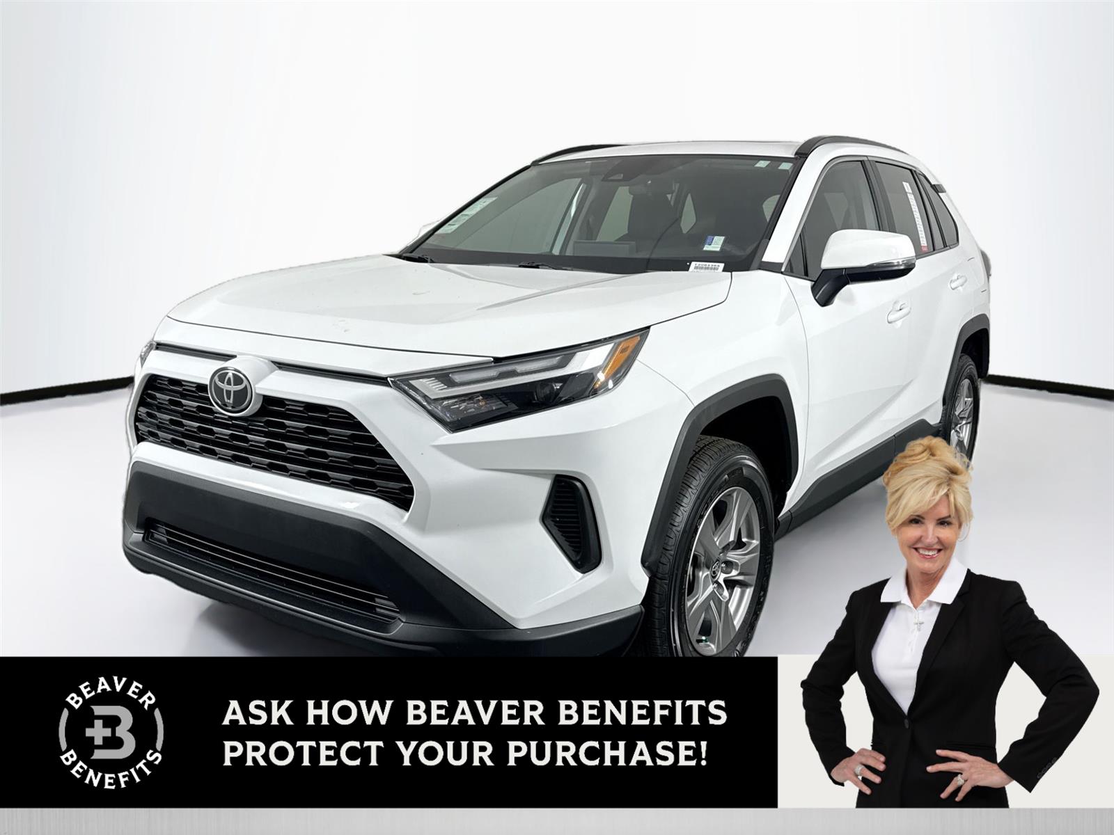 2022 Toyota RAV4 XLE's photo