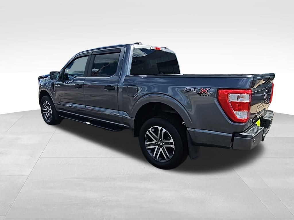 2022 Ford F-150 XL photo 11