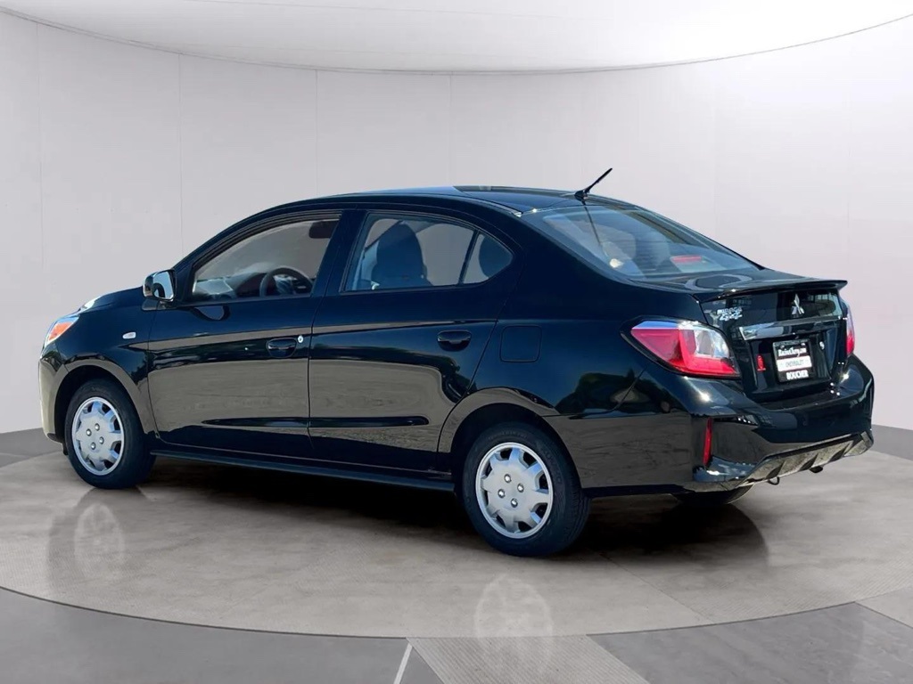 2022 Mitsubishi Mirage G4 photo 3