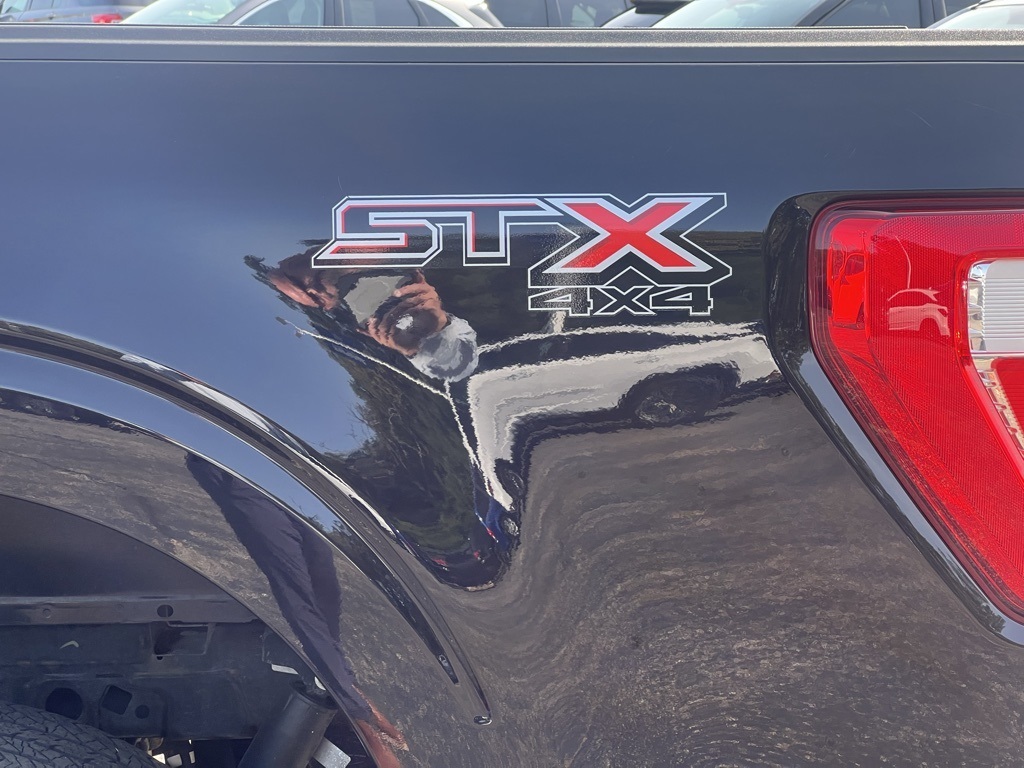 2022 Ford F-150 XL photo 9