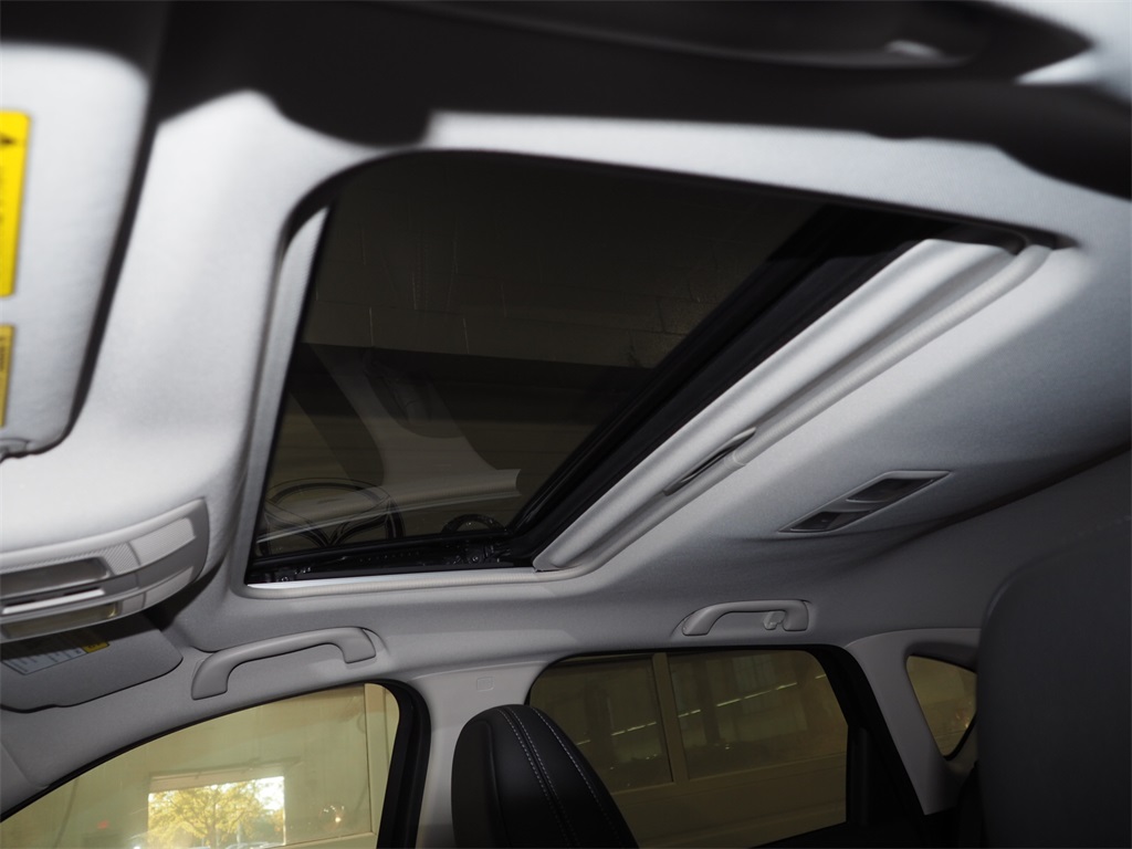 2025 Mazda CX-5 2.5 S Preferred photo 3