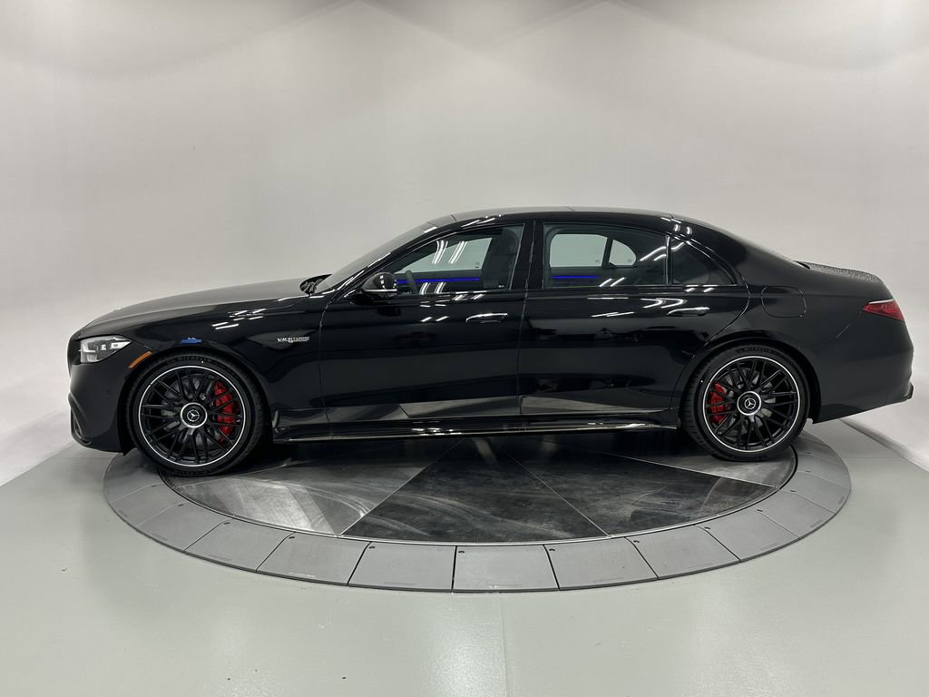 2026 Mercedes Benz S AMG 63 e 4MATIC photo 4