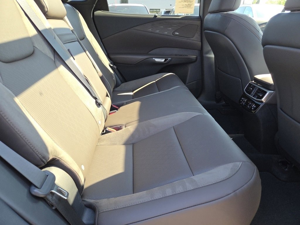 2025 Lexus RX 350 Luxury photo 2